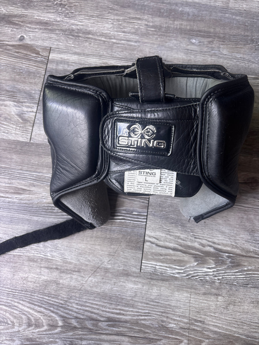 Used - Sting Boxing Headgear - Black (Large) - Fair Condition